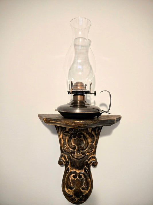 Working Antique Oil Lamp